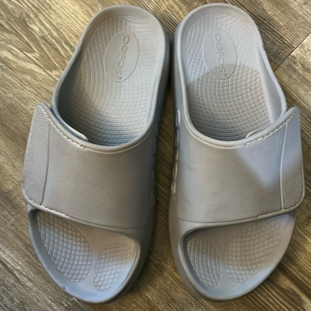 OOFOS Sportflex Adjustable Sandals